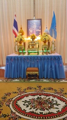 นายกองค์การบริหารส่วนตำบลเกาะลอยบางหัก ร่วมกับพระสงฆ์วัดเกาะลอย คณะครู นักเรียนโรงเรียนวัดเกาะลอย(วิเวกวิทยาคาร) พร้อมด้วยพสกนิกร ผู้ถือศีล เปิดกรวยถวายพระพรชัยมงคล เนื่องในวันเฉลิมพระชนมพรรษา 12 สิงหาคม 2562 ในวันพฤหัสบดีที่ 8 สิงหาคม 2562 เวลา 08.00 น. 
