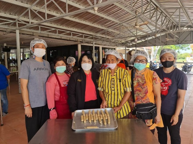 โครงการส่งเสริมอาชีพแก่ผู้สูงอายุ ประจำปีงบประมาณ 2566  ในวันที่ 3 - 5 กุมภาพันธ์ 2566  ณ ศาลาการเปรียญวัดเกาะลอย ตำบลเกาะลอย อำเภอพานทอง จังหวัดชลบุรี