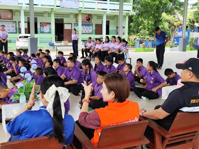 ฝึกอบรมทักษะการเผชิญเหตุแผ่นดินไหวและภัยพิบัติ ร.ร.วัดเกาะลอย