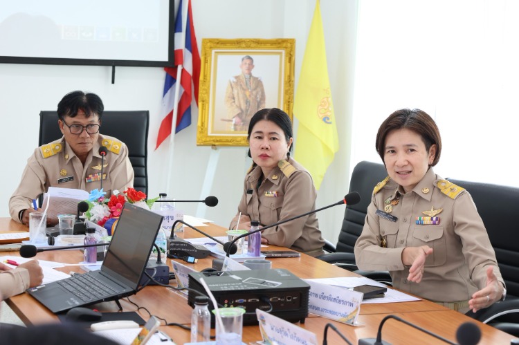 การประชุมสภา อบต.เกาะลอยบางหัก สมัยวิสามัญ สมัยที่ 1/2568
